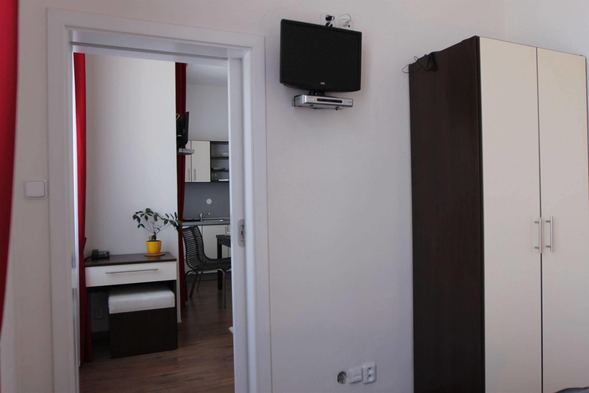 Residence Vysta Praga Exterior foto